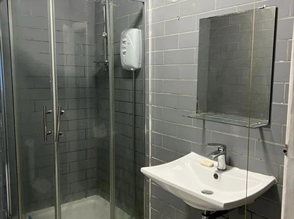 4 Bed Terraced House, Westminster Gardens, IG11