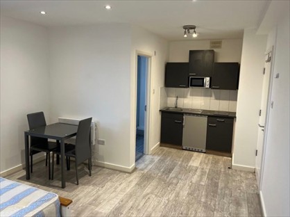 Studio Flat, Shenley Road, WD6