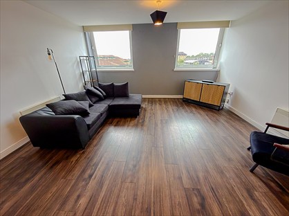 2 Bed Flat, Landmark, DY5