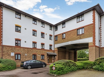 2 Bed Flat, The Beeches, TW3