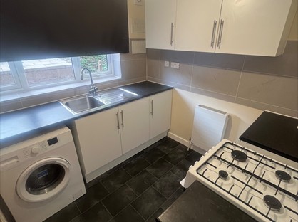 2 Bed End Terrace, Whiteways Grove, S4