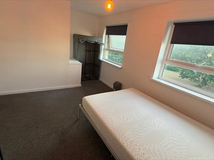 5 Bed Terraced House, Payne Drive, BS5