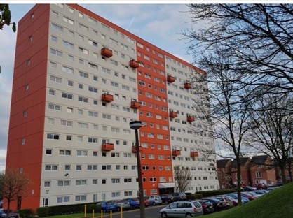 2 Bed Flat, Camberley, B71
