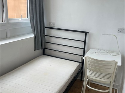 Room in a Shared House, Windsor Crescent, HA9