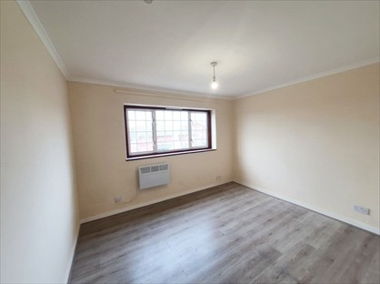 Studio Flat, Hammond Close, UB6