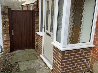 2 Bed Detached House, Meadrow, GU7