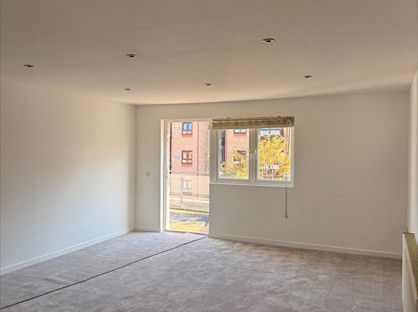 2 Bed Flat, Albert Road, PO5
