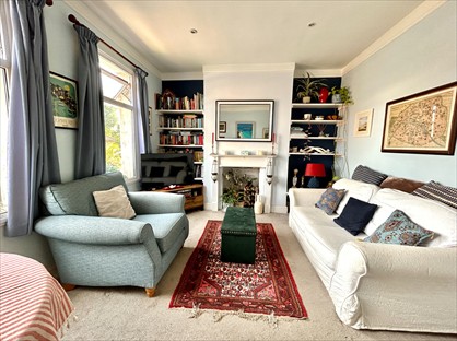 2 Bed Flat, Kimber Road, SW18