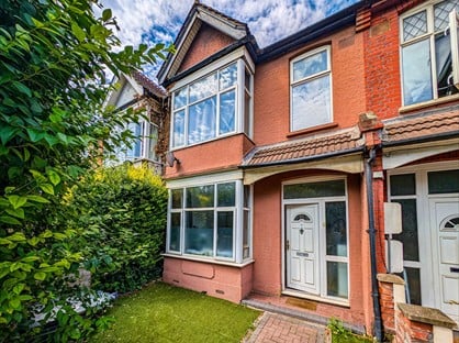 4 Bed Terraced House, Morden Road, SW19