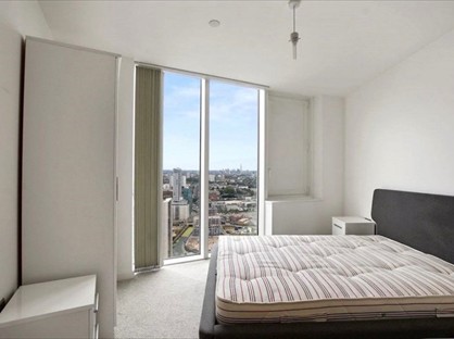 Room in a Shared Flat, Halo, E15