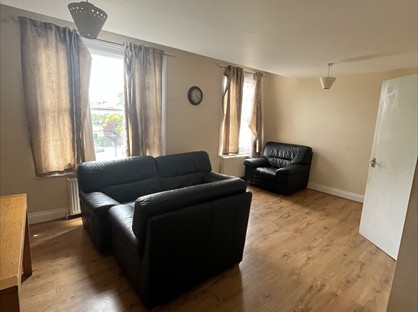 2 Bed Flat, Charlton Road, SE3