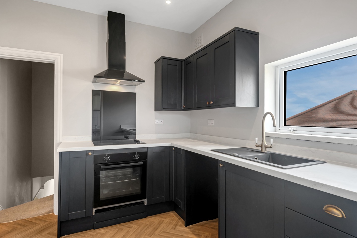 1 Bed Flat, Beech Avenue, NG3 photo 2