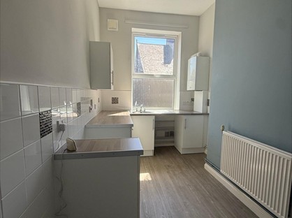 1 Bed Flat, Romilly Court, SA13