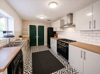 Room in a Shared House, Strensham Road, B12