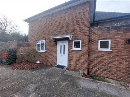 Room in a Shared House, Burney Lane, B8