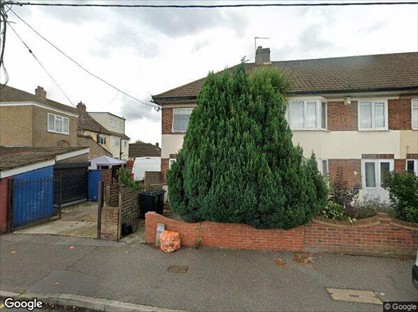 Studio Flat, Thorn Lane, RM13