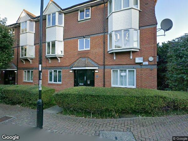 2 Bed Flat, Bunning Way, N7 photo 2