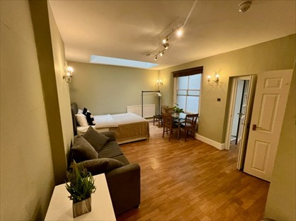 1 Bed Flat, Clanricarde Gardens, W2