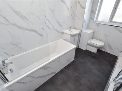 3 bed flat/apartment for rent in 3 Bed Flat, Vanguard Way, PA4