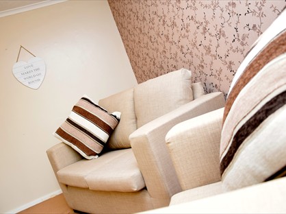 1 Bed Flat, Riversdale Court, NE62