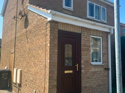 1 Bed Flat, Cloverlands Drive, S75