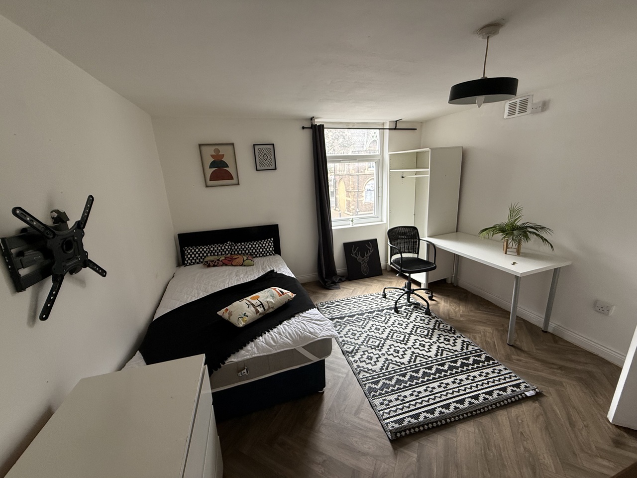 1 Bed Flat, Humberstone Gate, LE1 photo 4
