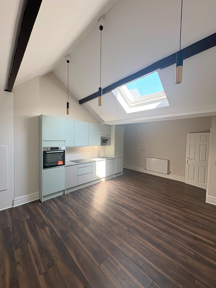 3 Bed Flat, Ullet Rd, L8 photo 2