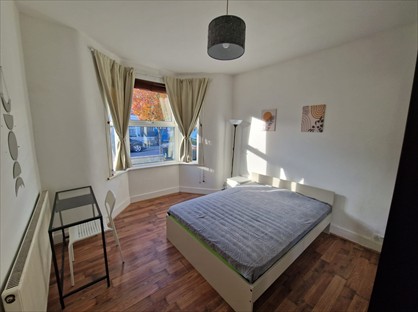 Room in a Shared House, Clinton Road, N15