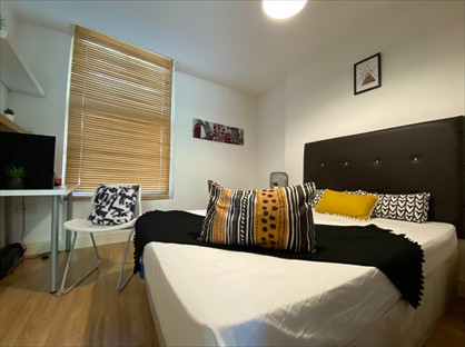2 Bed Flat, Bed Luxury, LE1