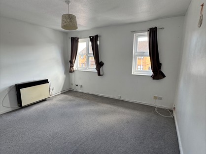 1 Bed Flat, Clarkes Drive, UB8