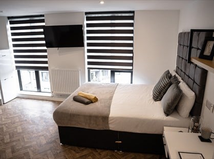 Studio Flat, Bridge St West, B19