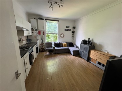 2 Bed Flat, Queens Road, SE14