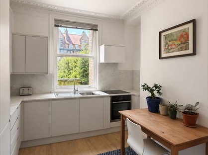3 Bed Flat, Battersea Bridge Road, SW11