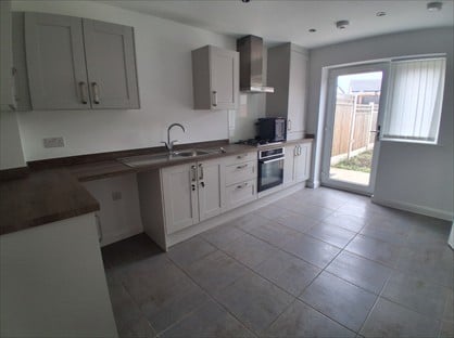 3 Bed Semi-Detached House, Astley Road, L36