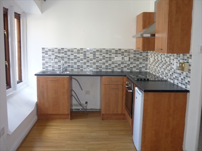 1 Bed Flat, Ty Naba, SA6