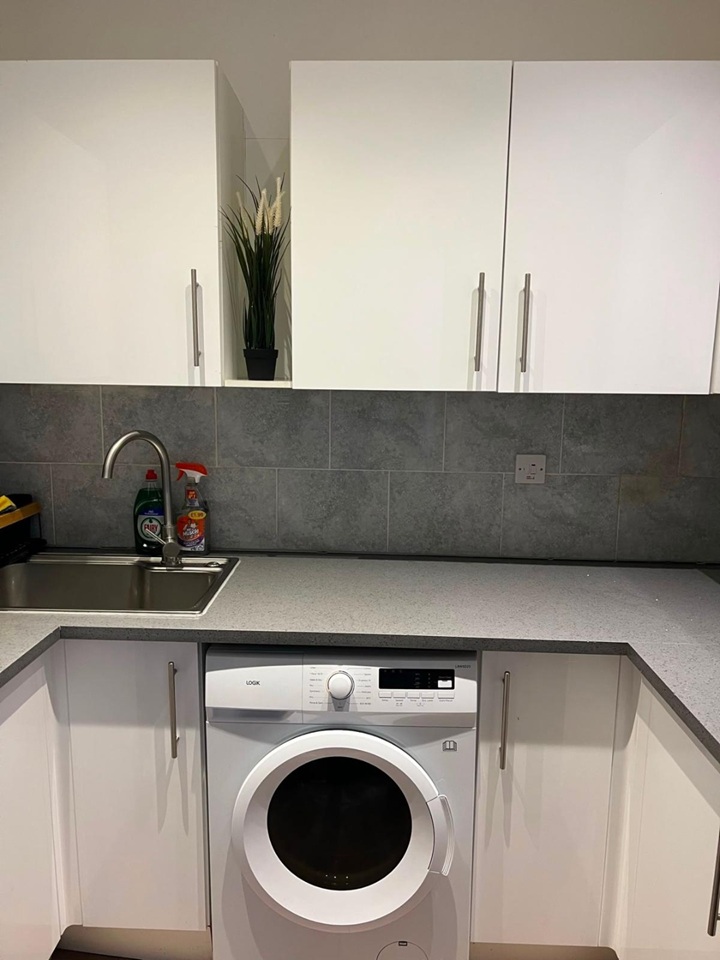 3 Bed Flat, Drummond St, NW1, N1 7GU
