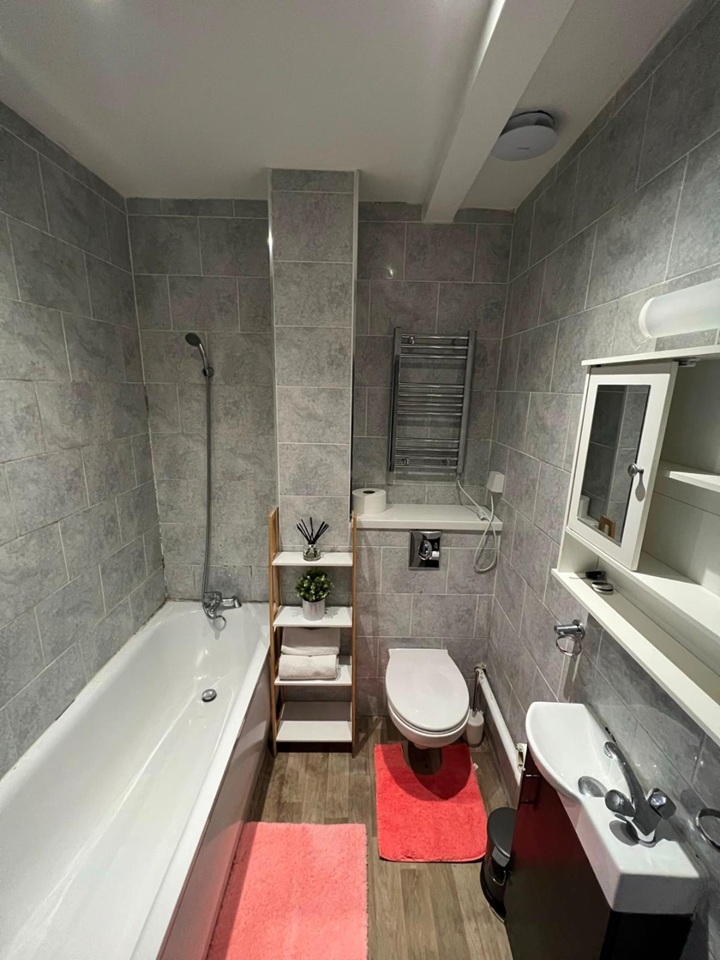 3 Bed Flat, Drummond St, NW1, N1 7GU photo 5