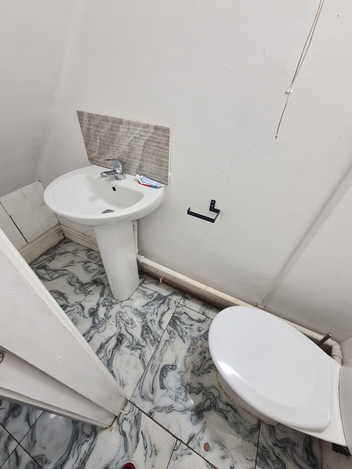 Room in a Shared House, Oval Road, B24 photo 3
