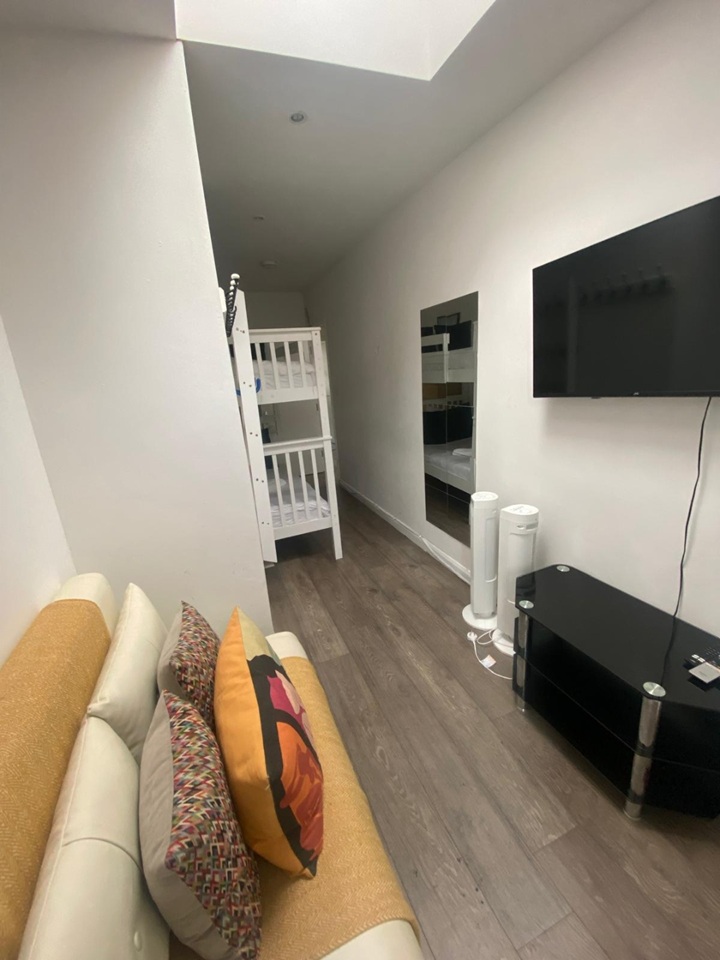 2 Bed Flat, Drummond St, NW1, N1 7GU photo 4