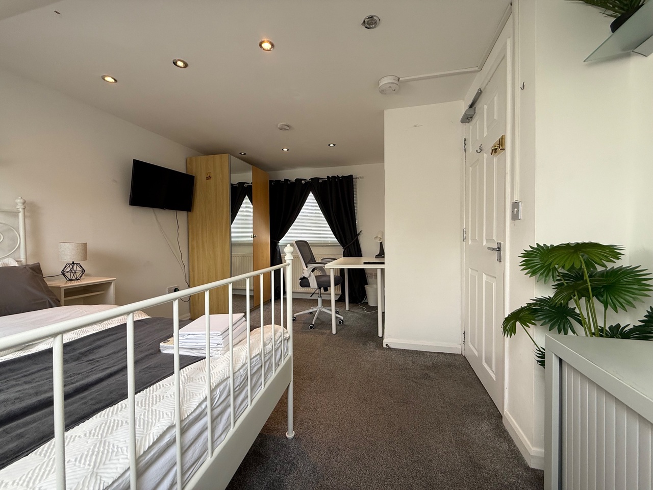 Room in a Shared House, Mitchell Avenue, CV4 photo 3