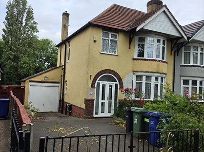 3 Bed Semi-Detached House, St James Road, DY1