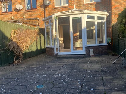 3 Bed Terraced House, Tanglewood Way, TW13