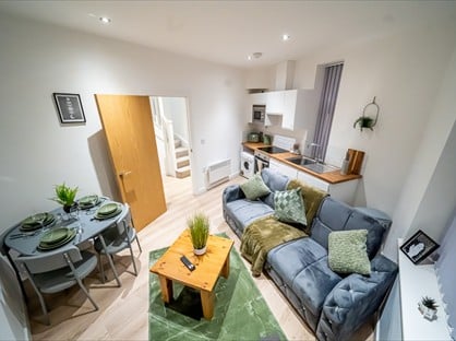 2 bed flat/apartment for rent in 2 Bed Flat, Newhey Road, OL16