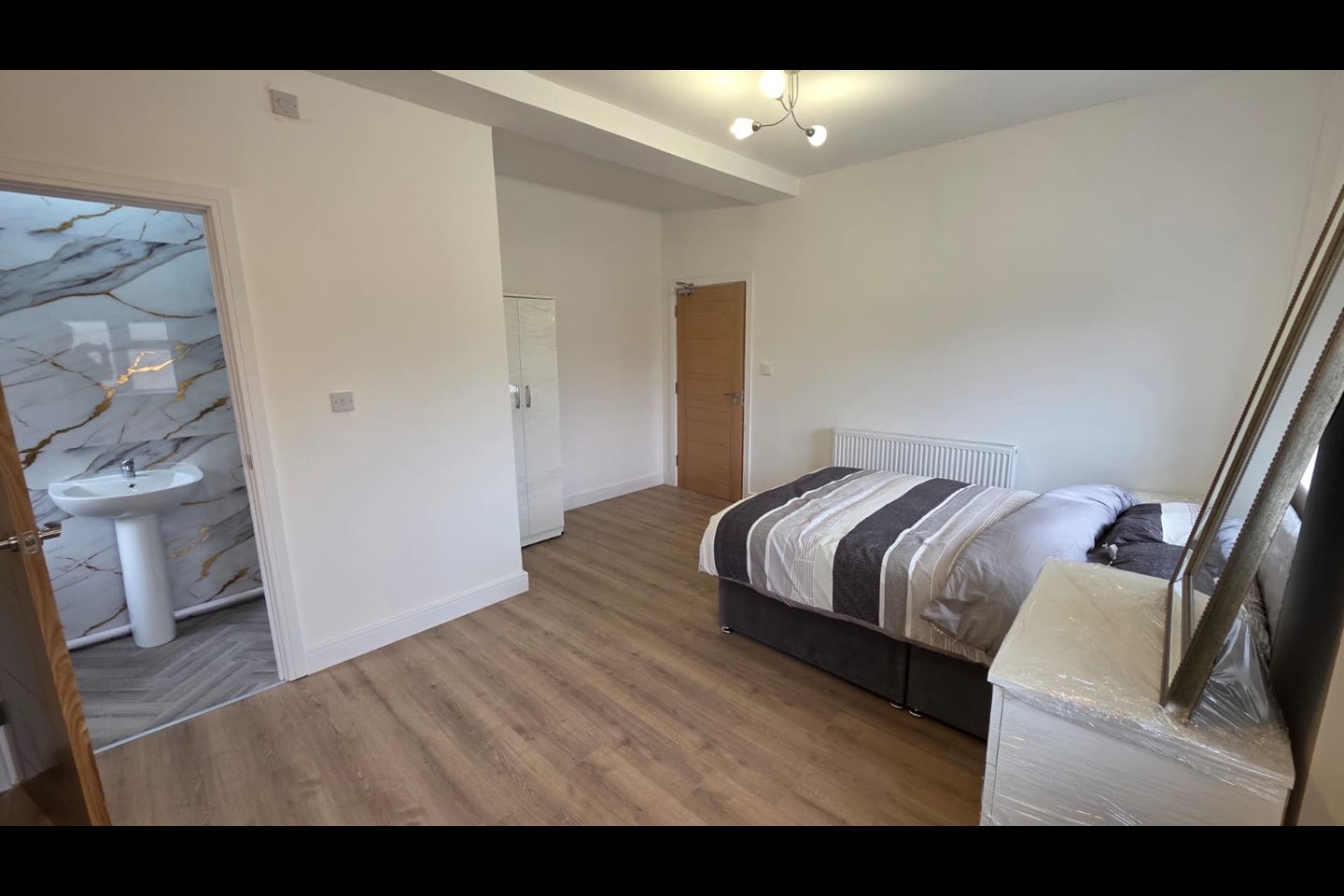 Studio Flat, Sparkhill, B11 photo 5