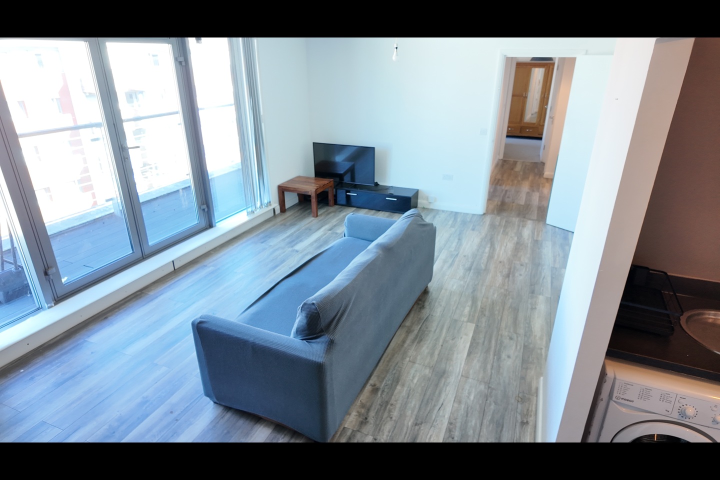 2 Bed Penthouse, Skyline, B1 photo 4