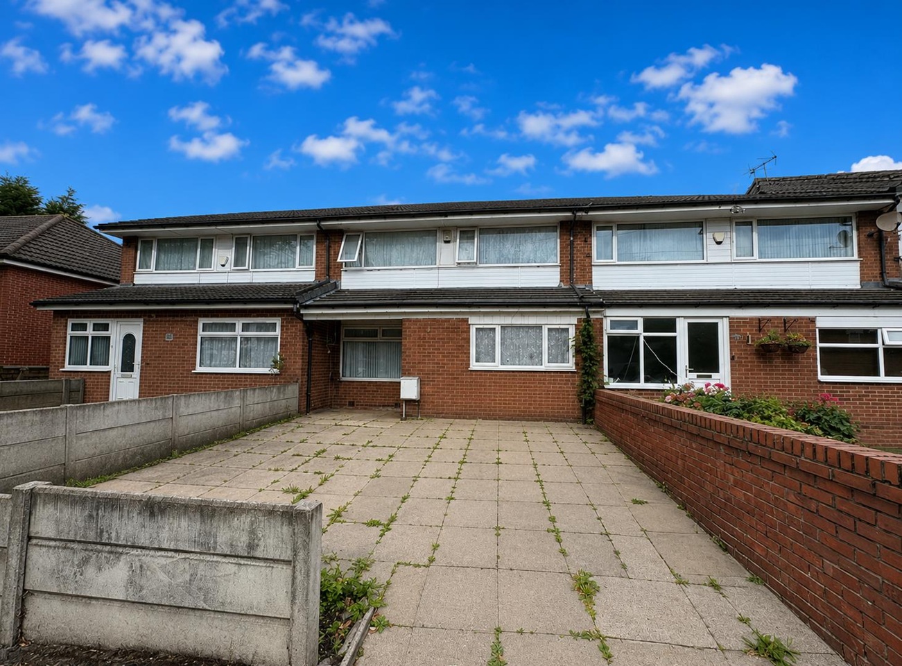 4 Bed Detached House, Birch Hall Lane, M13