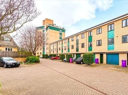 Room in a Shared Flat, Old Bellgate Place, E14