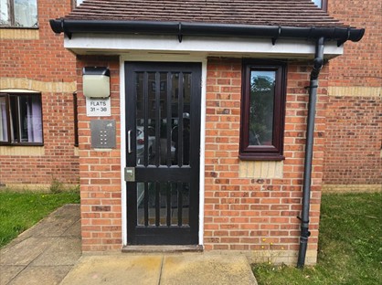 2 Bed Flat, Cherry Blossom Close, N13
