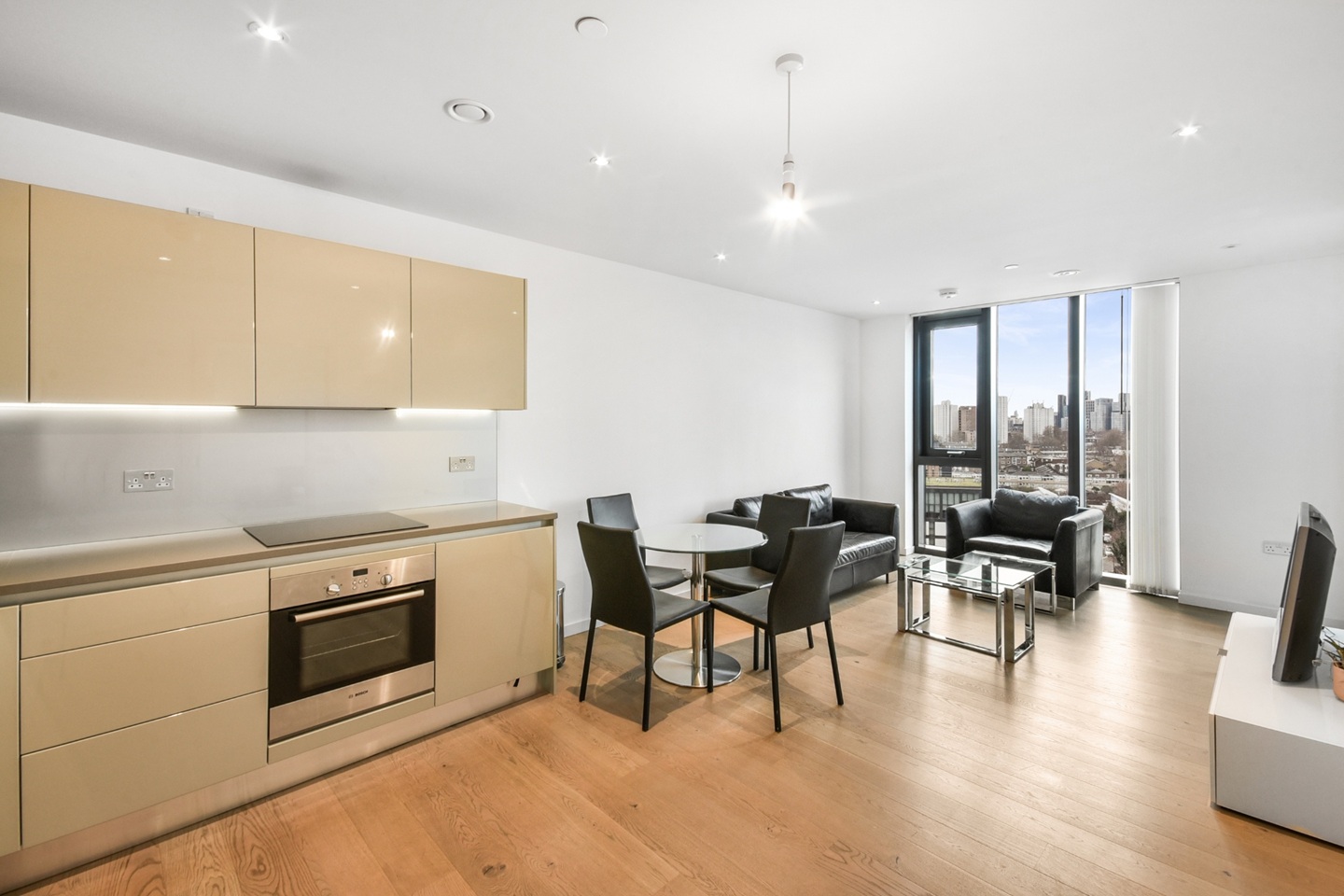 1 Bed Flat, St Gabriel Walk, SE1, N1 7GU