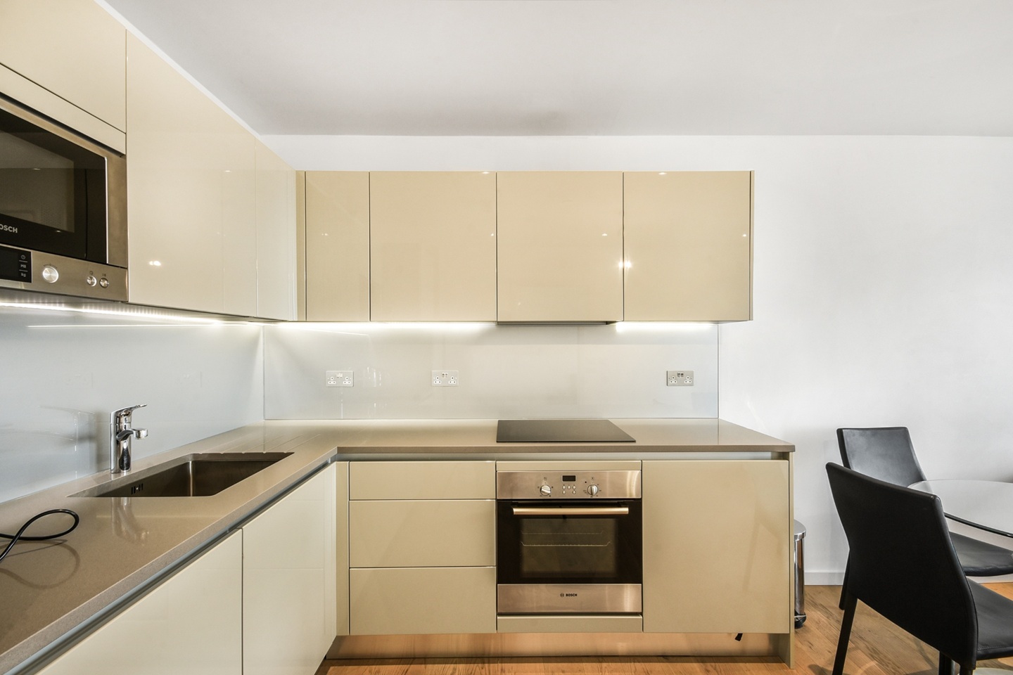 1 Bed Flat, St Gabriel Walk, SE1, N1 7GU photo 5
